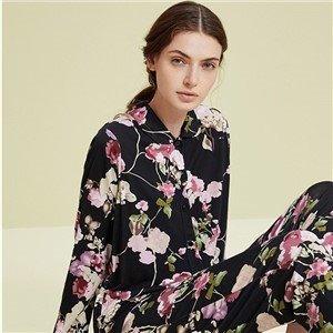 Women’ s Black Floral Print 100% Silk Sleepwear
